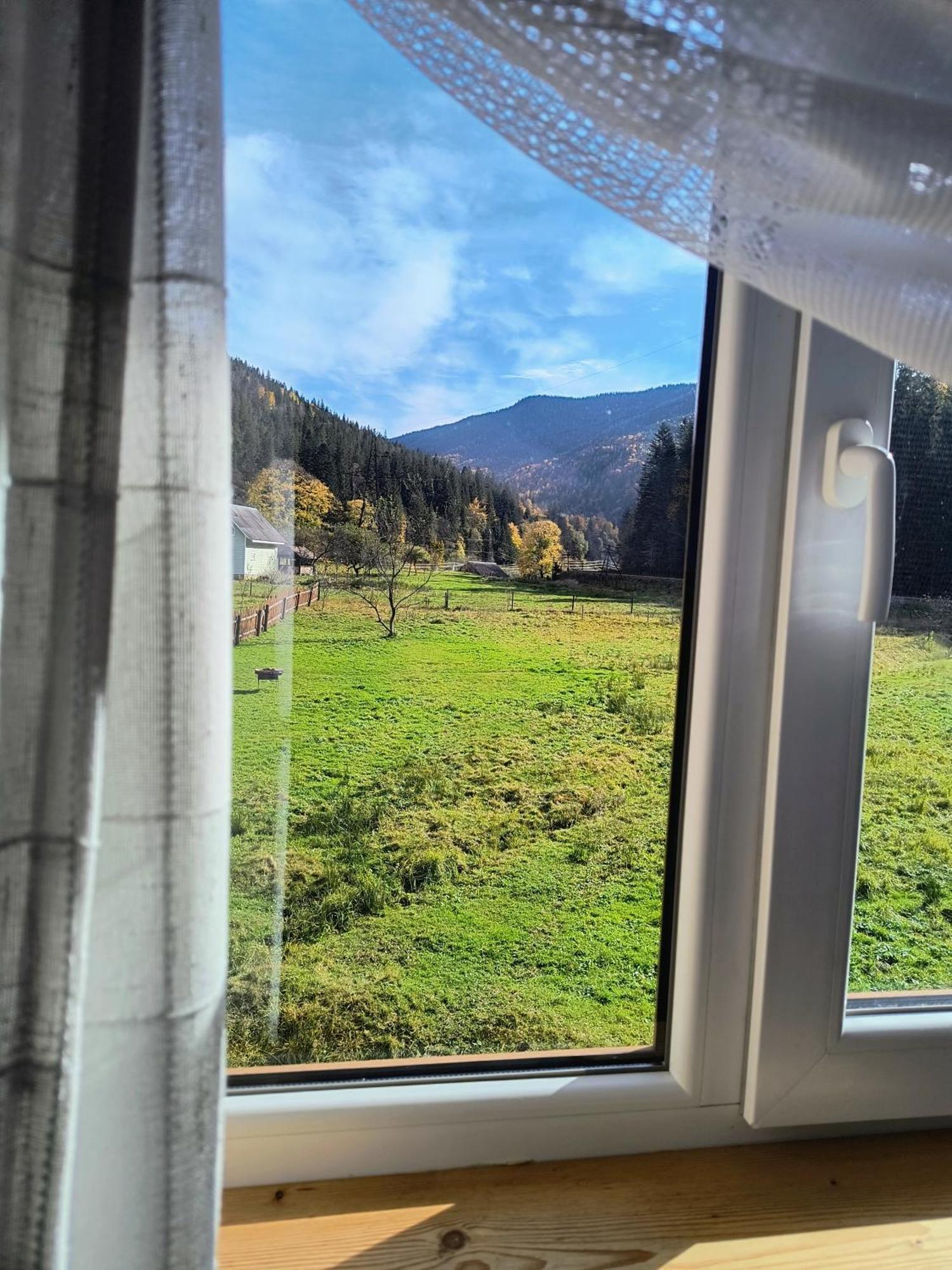 Na Hutori Hotel Tatariv Buitenkant foto